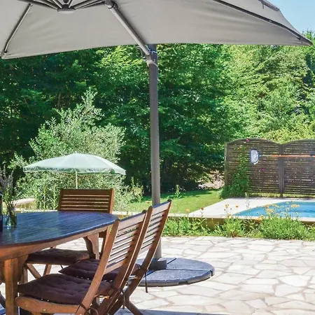 Holiday Laubanie Est Ferienhaus Saint-Georges-de-Blancaneix
